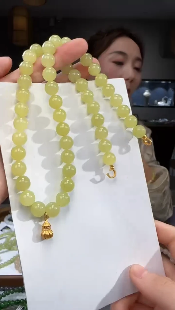 和田玉未镶嵌吊坠(不含链)1