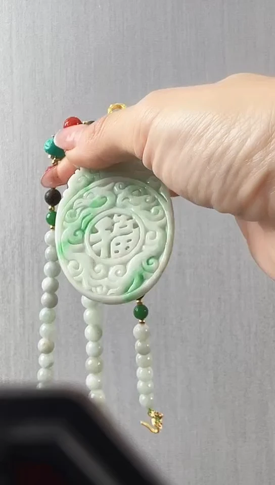 颈饰未镶嵌翡翠福在眼前