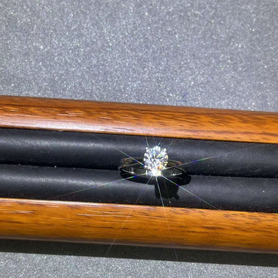 s6726白色四爪1ct戒指多样性发货