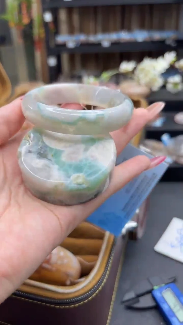 未镶嵌手镯石英质玉436(56圈赠送镯心)