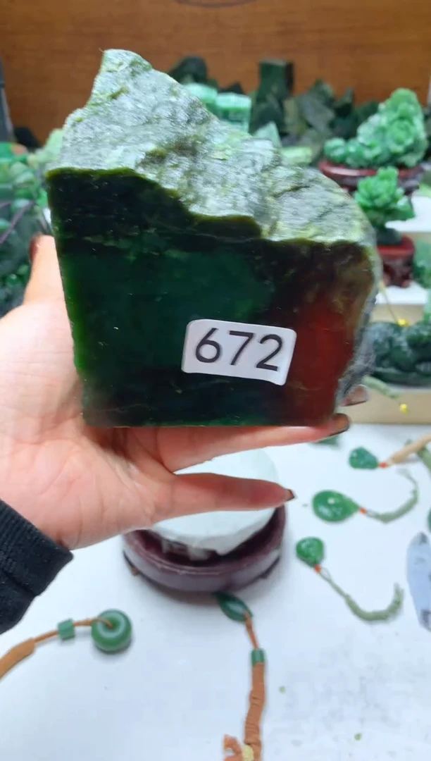 未镶嵌和田玉摆件1