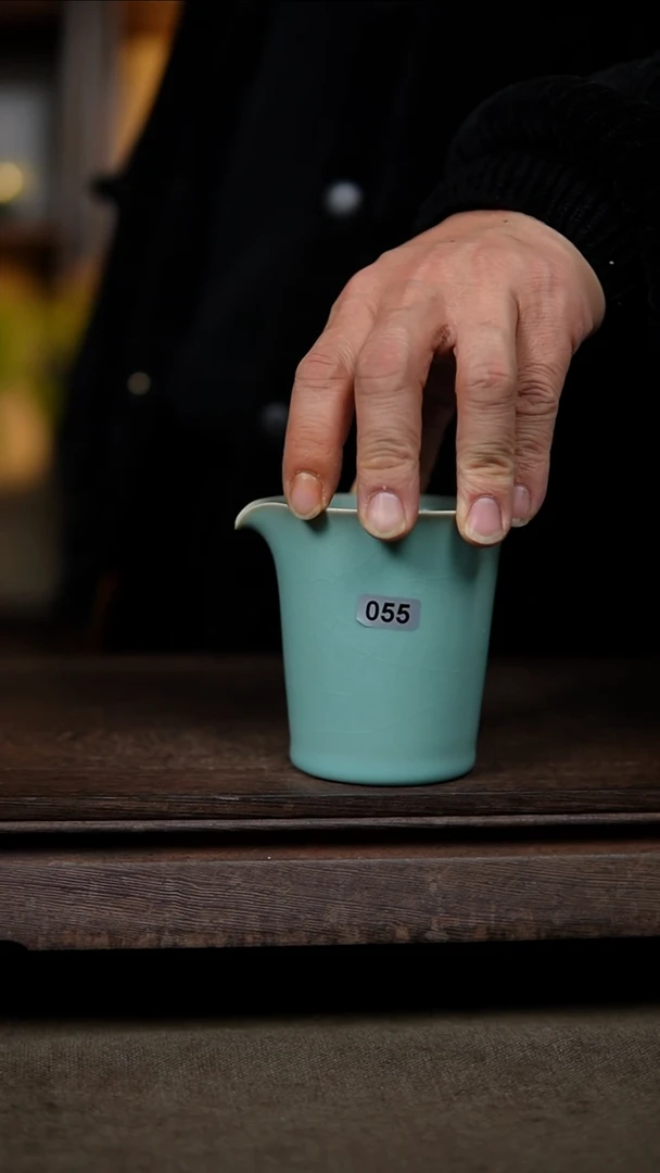 【闪购商品】杯仿古天青纯手工鹰嘴公道杯瑕055