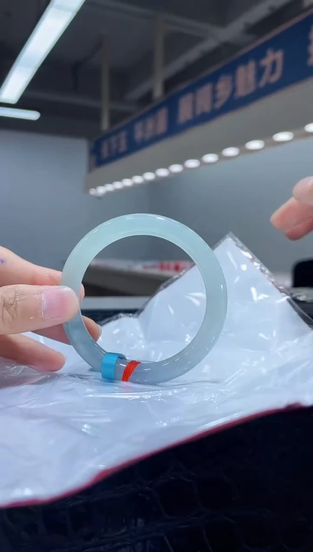 未镶嵌手镯翡翠21