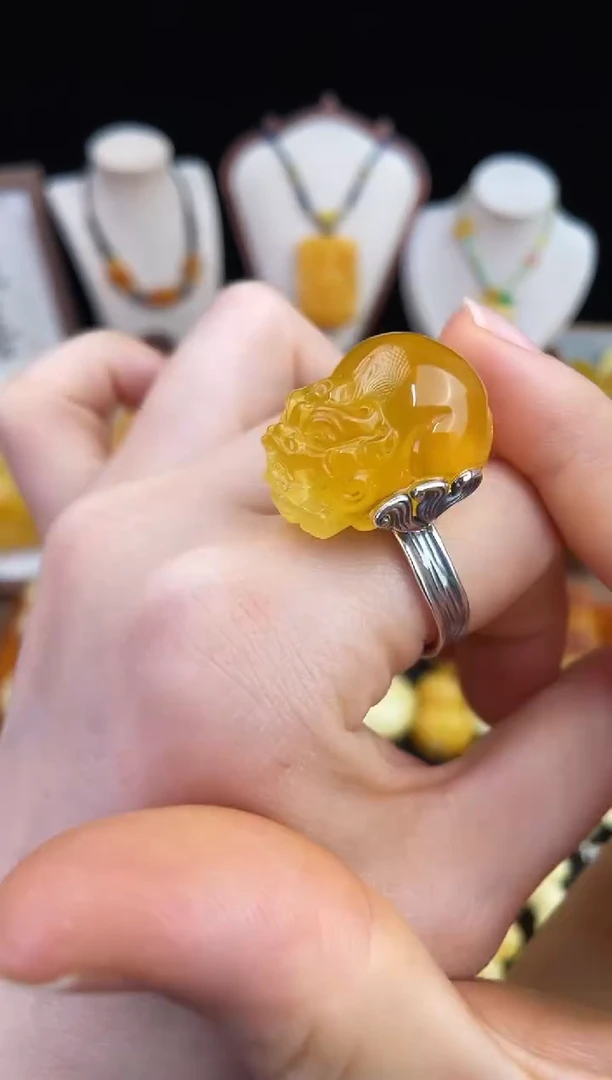 琥珀未镶嵌珠宝奇石柒月