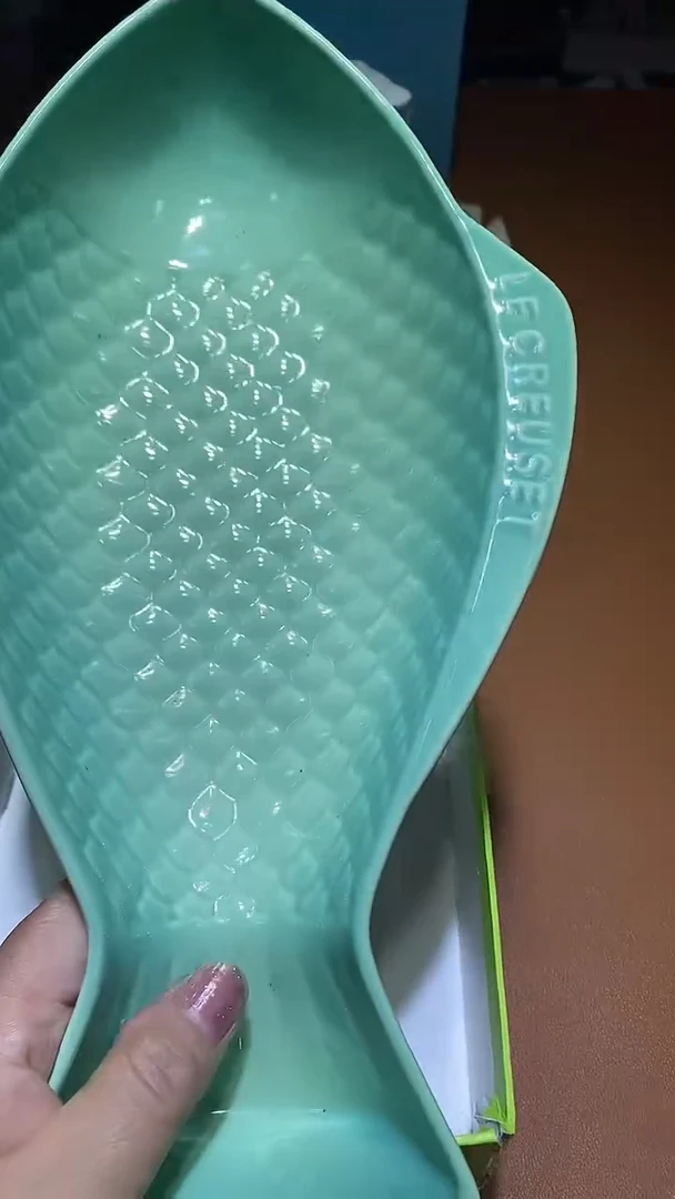 瓷片碗碟好物一件不留@@1