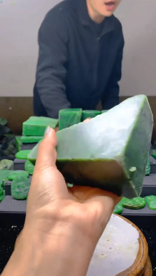 未镶嵌和田玉珠宝半成品1