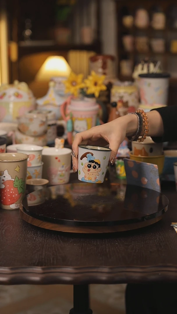 摆件景德镇釉下彩绘设计师款式陶瓷