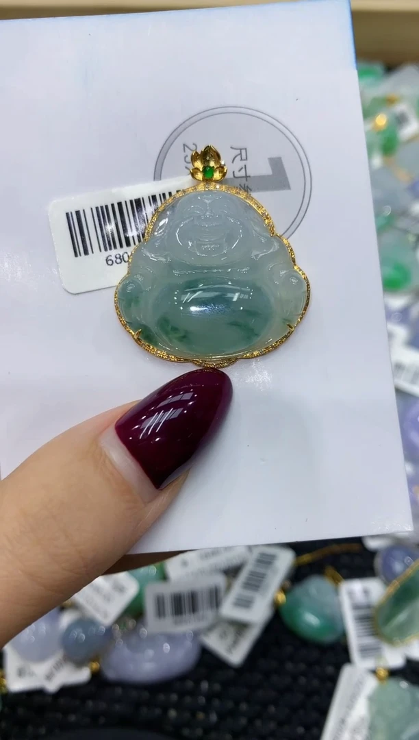 翡翠18K金镶嵌颈饰111111111111