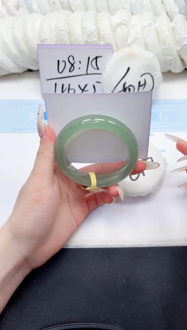 未镶嵌手镯石英质玉302-62