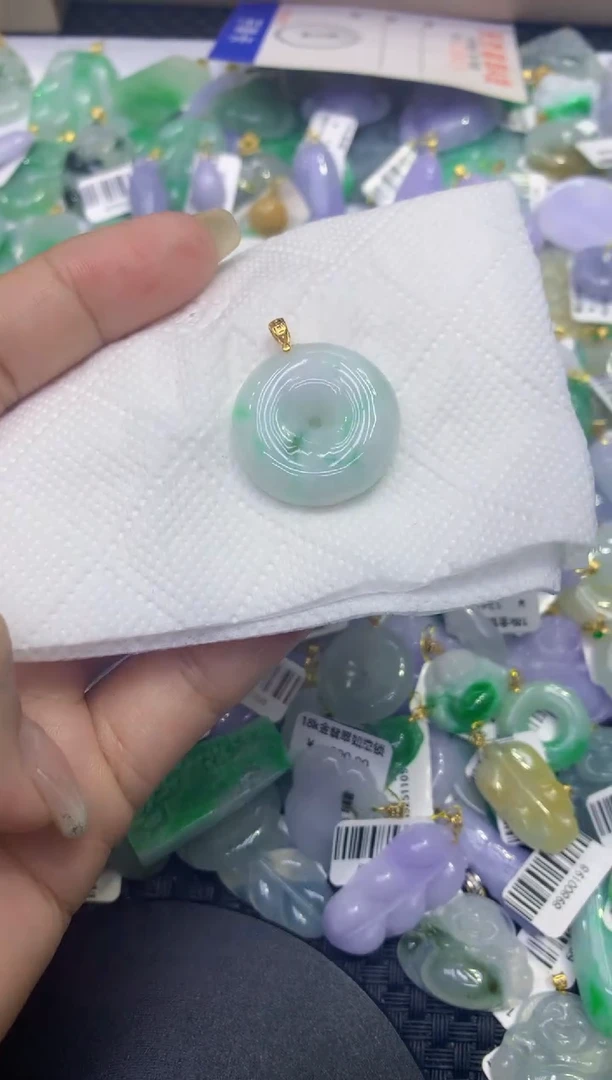 颈饰未镶嵌翡翠天然缅甸A货翡翠