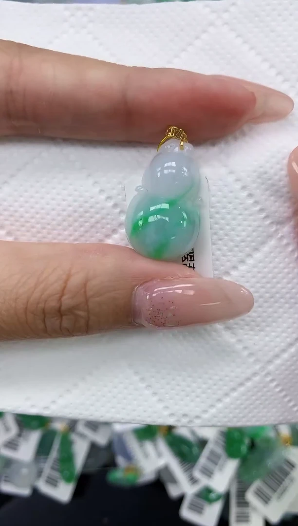 颈饰18K金镶嵌翡翠1111111111