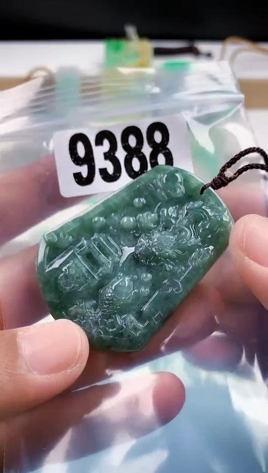 【闪购商品】翡翠挂件未镶嵌天然翡翠吊坠挂件