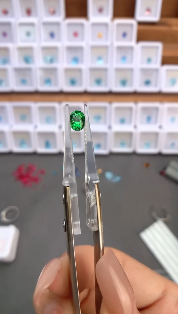 未镶嵌裸石定制石榴石1.06ct