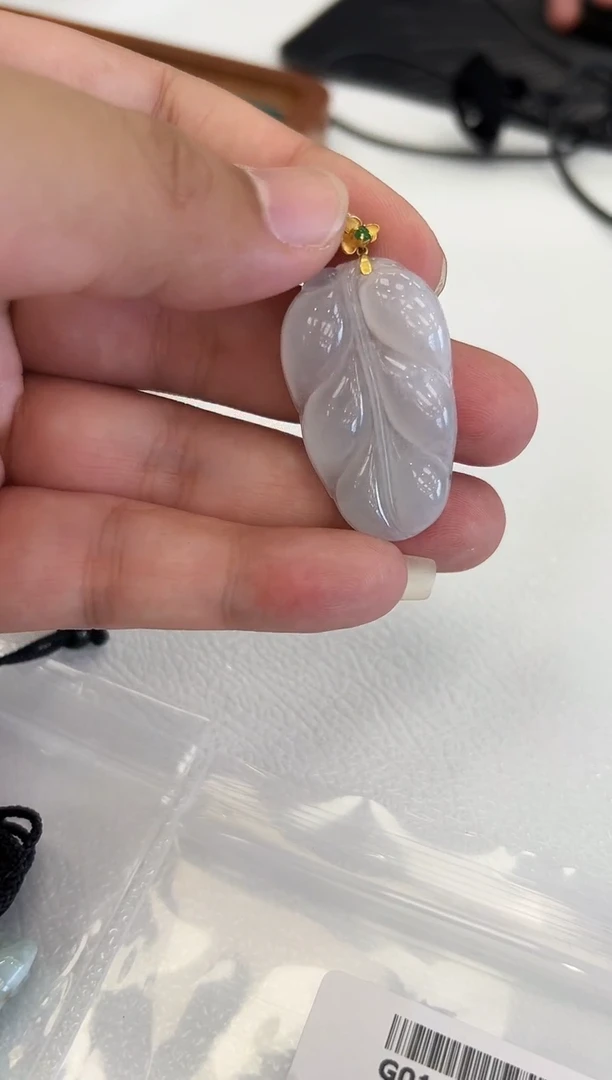 翡翠18K金镶嵌吊坠(不含链)43