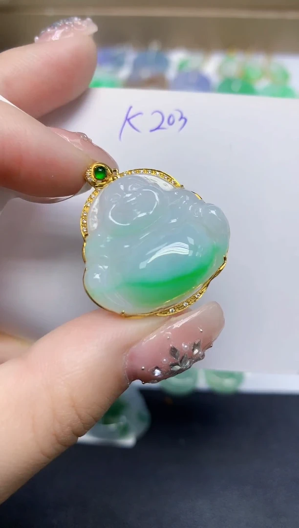 颈饰18K金镶嵌翡翠天然缅甸翡翠A货翡翠百元以上9元证书费自理