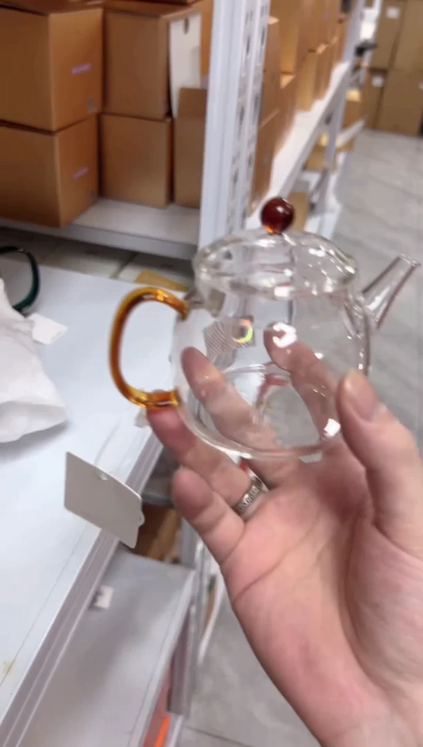 禾器言卿壶琥珀色