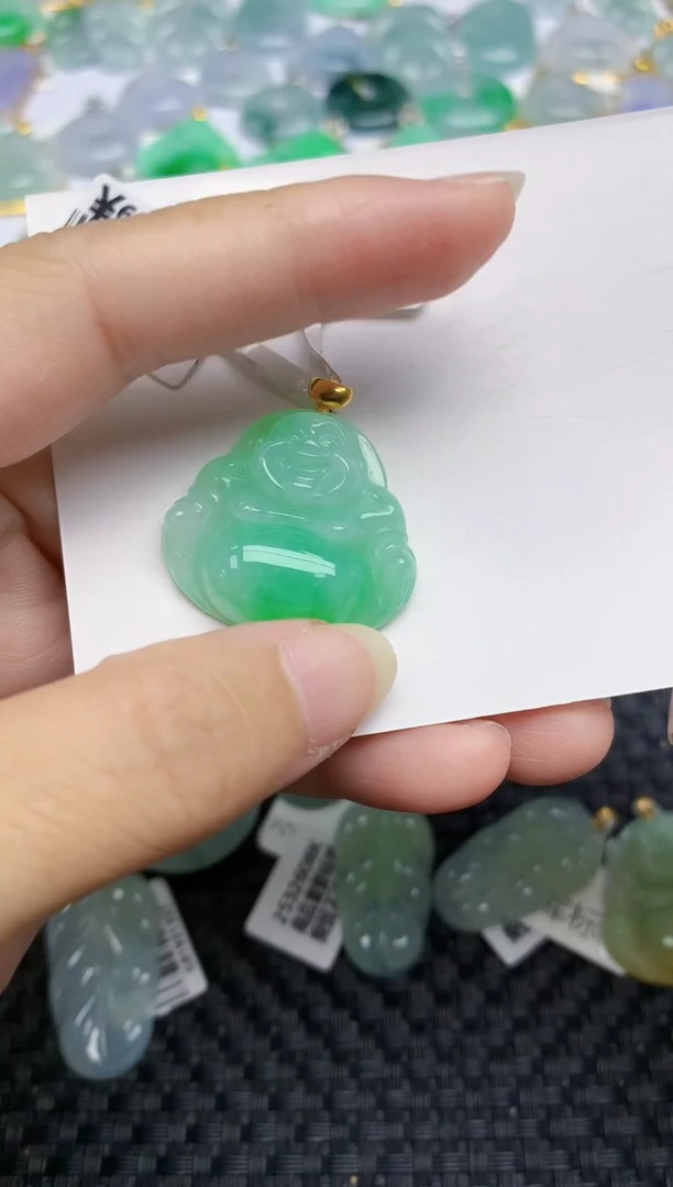 翡翠18K金镶嵌颈饰天然翡翠A货