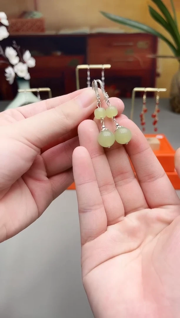 未镶嵌东陵石耳饰430