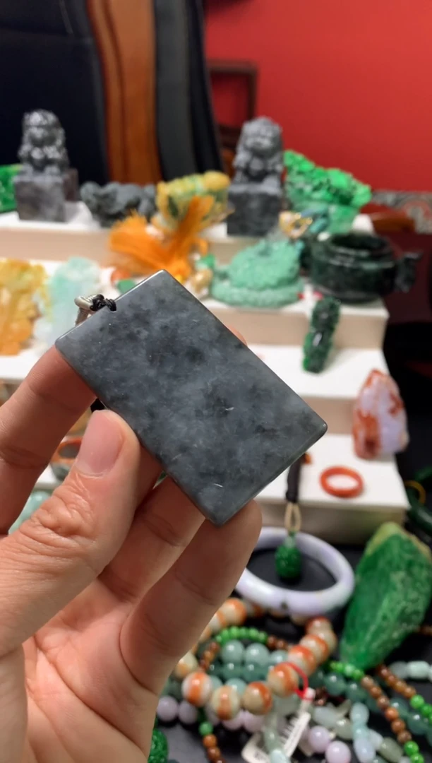 颈饰未镶嵌翡翠天然A货翡翠