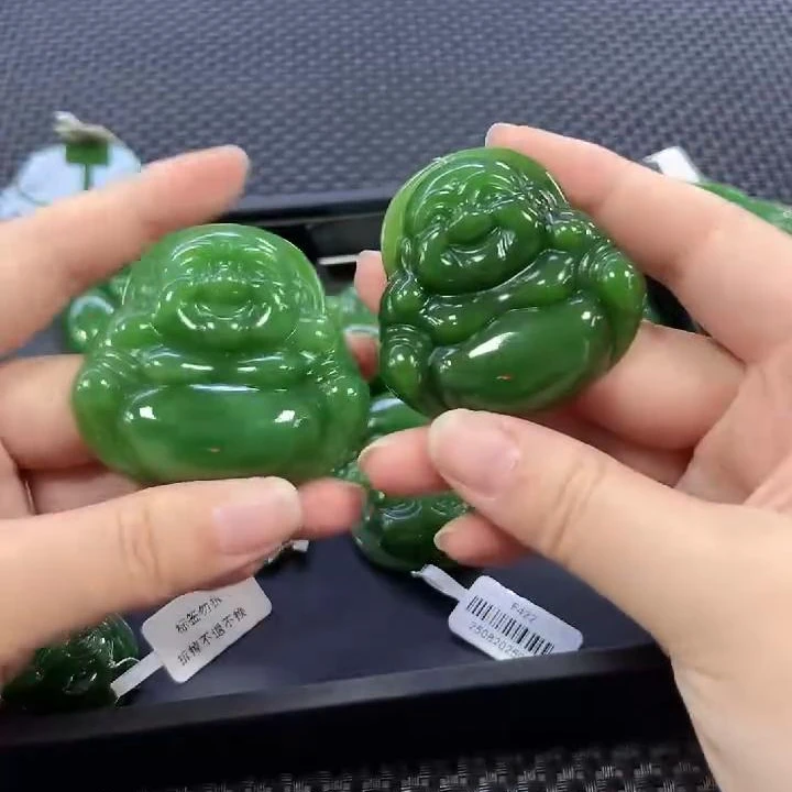 和田玉佛公挂件（多样性发一件） F422（微黑点）（送链子）