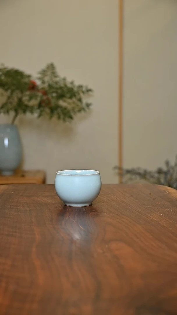 缸杯 天青 微瑕 朱家汝窑款