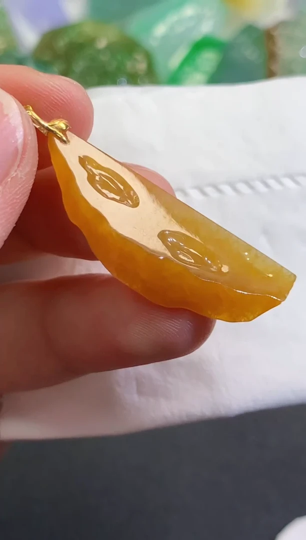 翡翠18K金镶嵌吊坠(不含链)8841