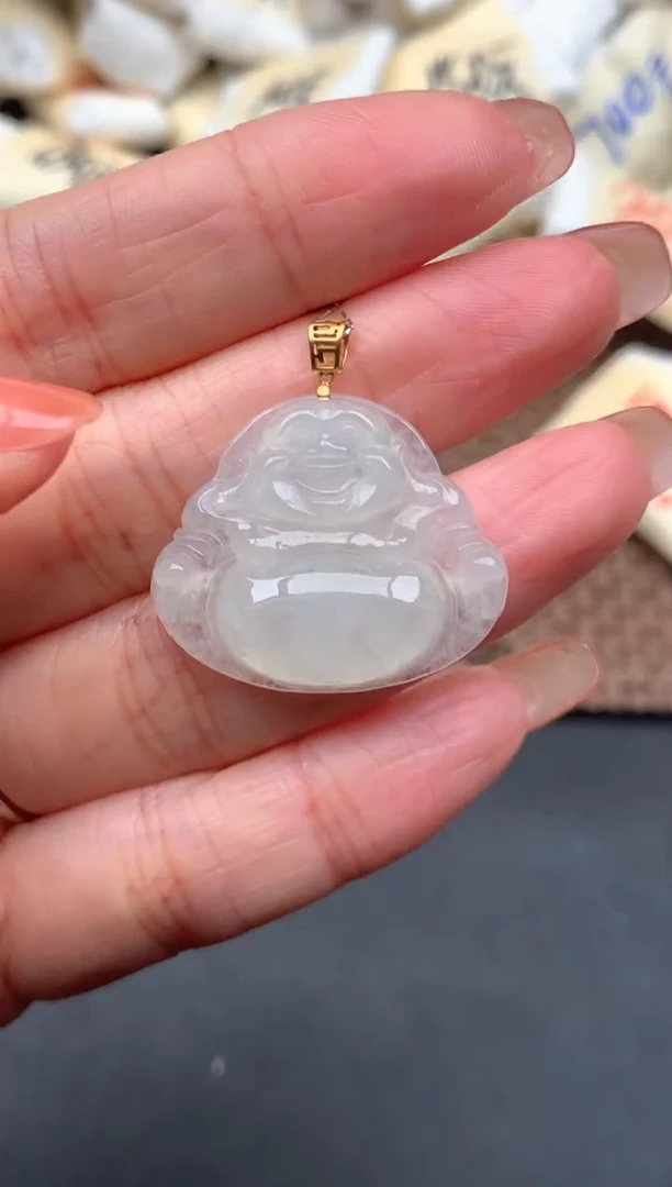 18K金镶嵌挂件翡翠1