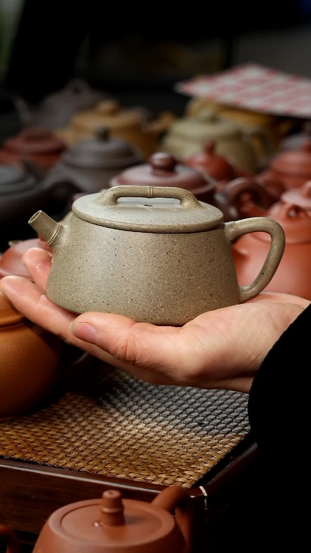 【闪购商品】紫砂茶壶竹节黑缎666666666659