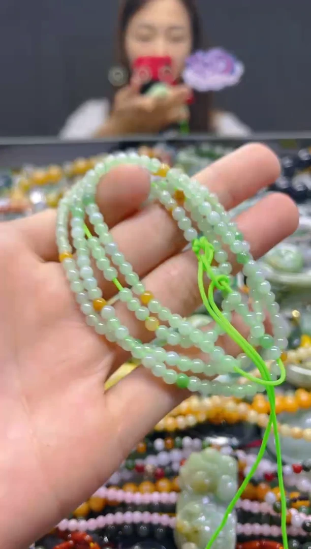 颈饰未镶嵌翡翠3MM/Q/翡翠A货，一件也是批发价