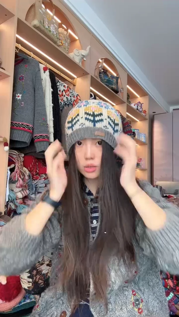 羊毛灰色向日葵帽