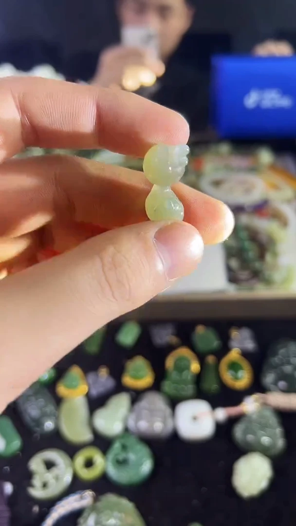 颈饰未镶嵌和田玉多样性发货