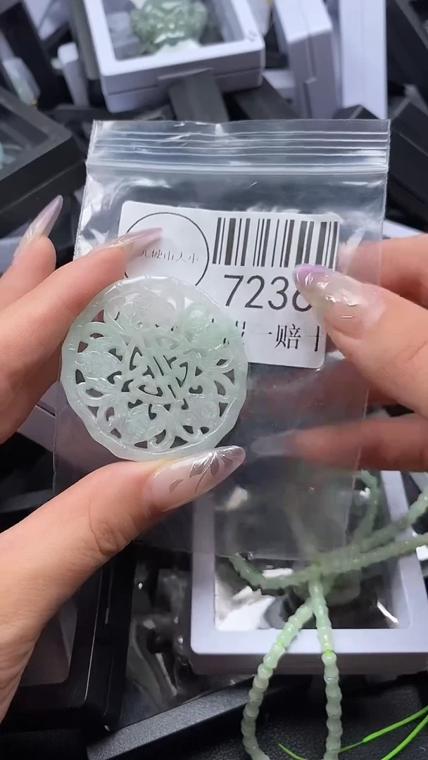 吊坠(不含链)未镶嵌翡翠7236