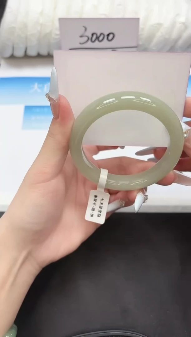 未镶嵌手镯石英质玉33-58