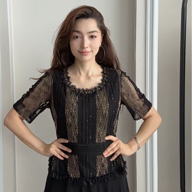 202177 时尚连衣裙蕾丝显瘦气质性感夏季黑色收腰