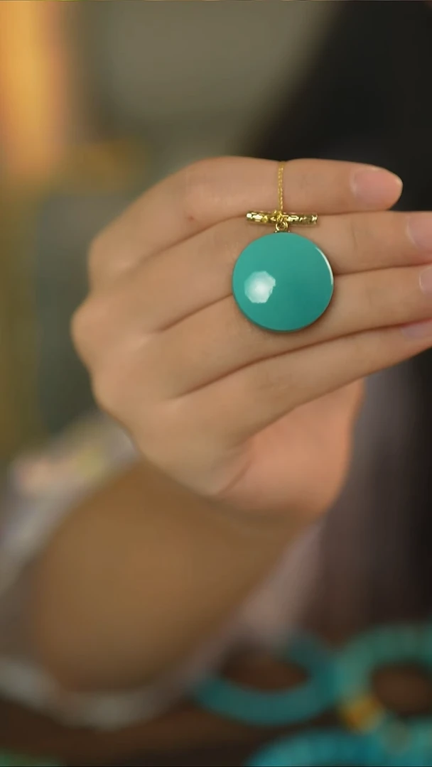 18K金镶嵌绿松石吊坠多样性发一