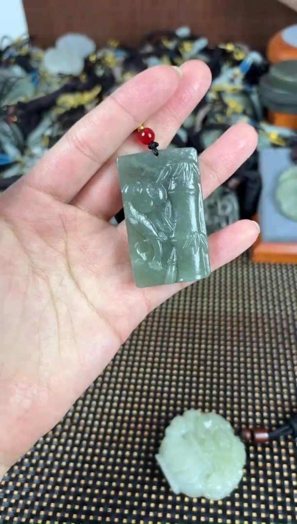 【闪购商品】和田玉颈饰未镶嵌1