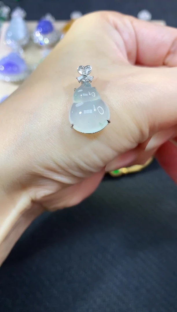 吊坠(不含链)18K金镶嵌翡翠29|2980