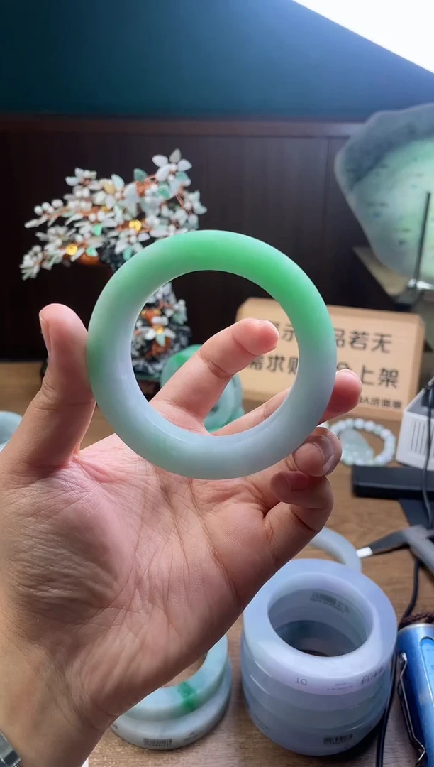【闪购商品】定制翡翠手镯未镶嵌定制 分单定金