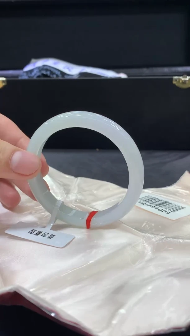 未镶嵌手镯翡翠翡翠手镯