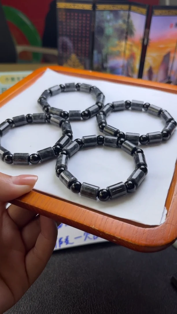 【闪购商品】翡翠手串未镶嵌乌鸡手串折优发其一