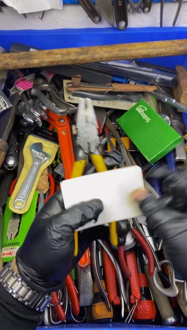 刘****）大白日本工具仓库闪购链接