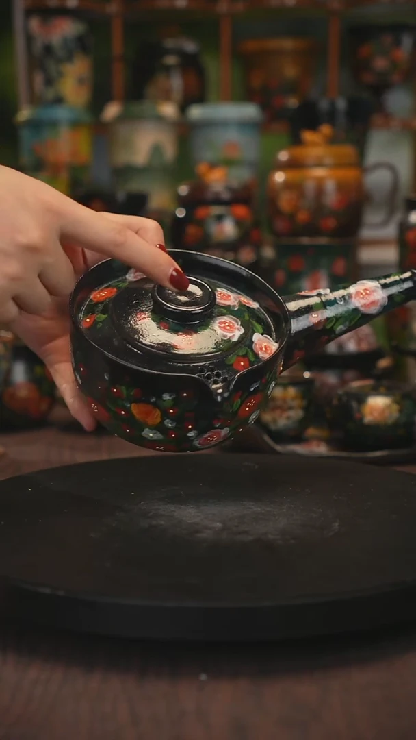 油画手绘釉下彩 壶