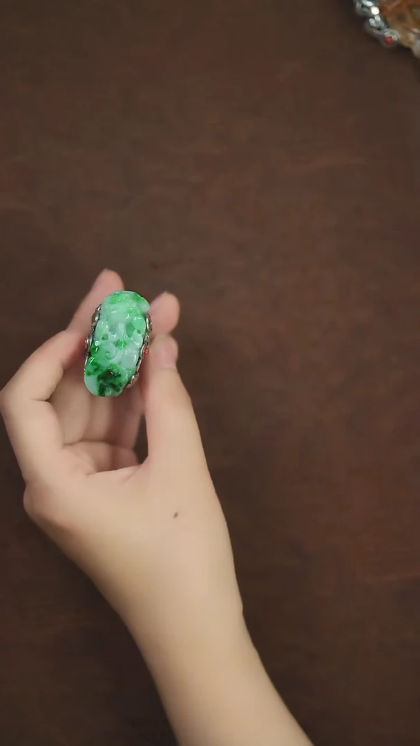 翡翠挂件未镶嵌闪购 貔貅戒指