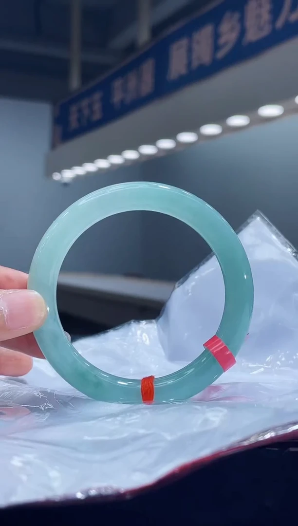 未镶嵌手镯翡翠2