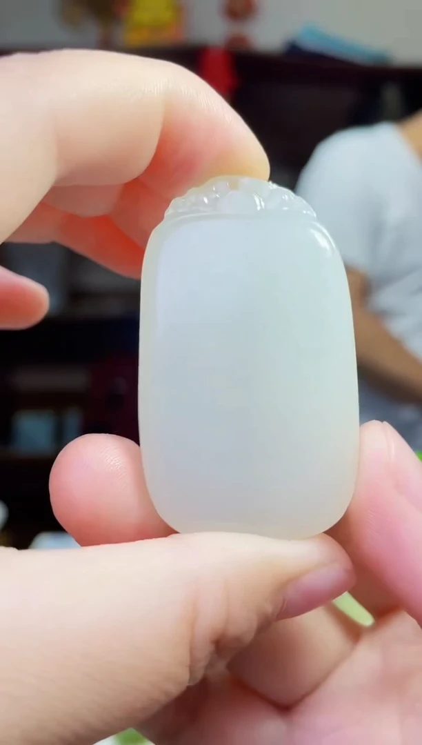 和田玉未镶嵌颈饰1