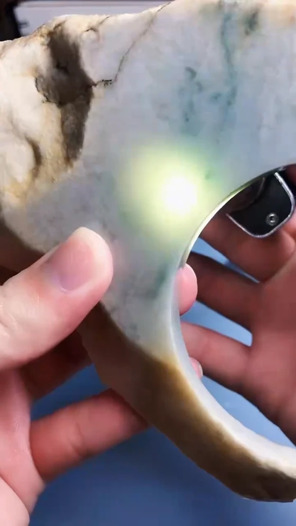 翡翠未镶嵌颈饰翡翠A货