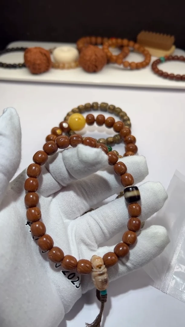 【闪购商品】桃核手串桃核手串