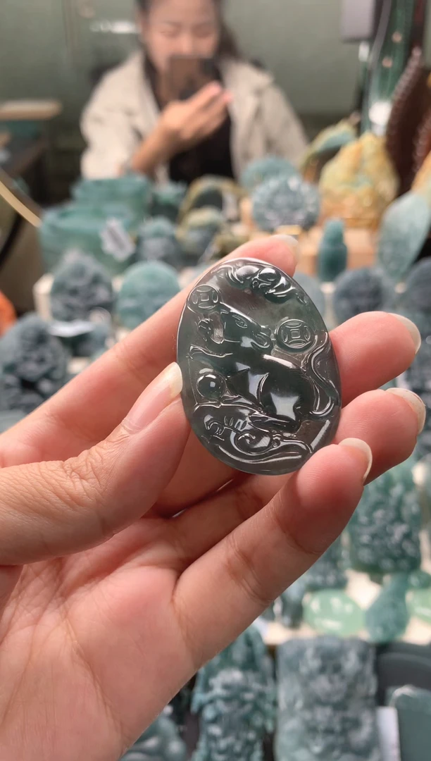 颈饰未镶嵌翡翠翡翠