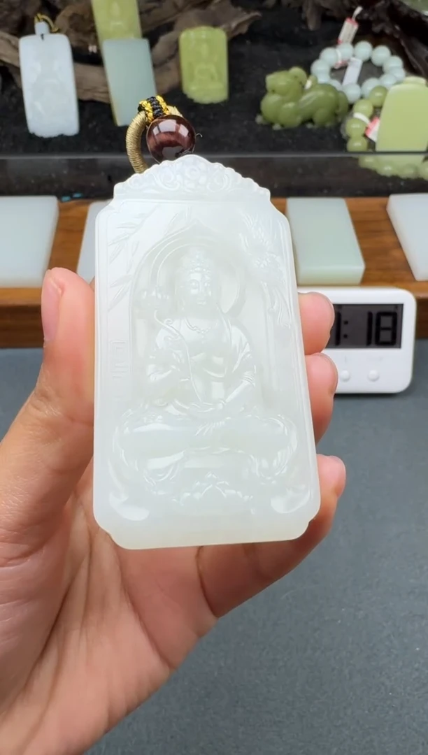 颈饰未镶嵌和田玉1