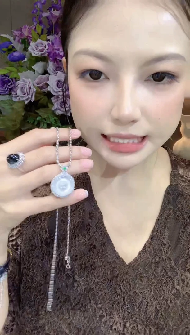 吊坠(不含链)18K金镶嵌翡翠a68